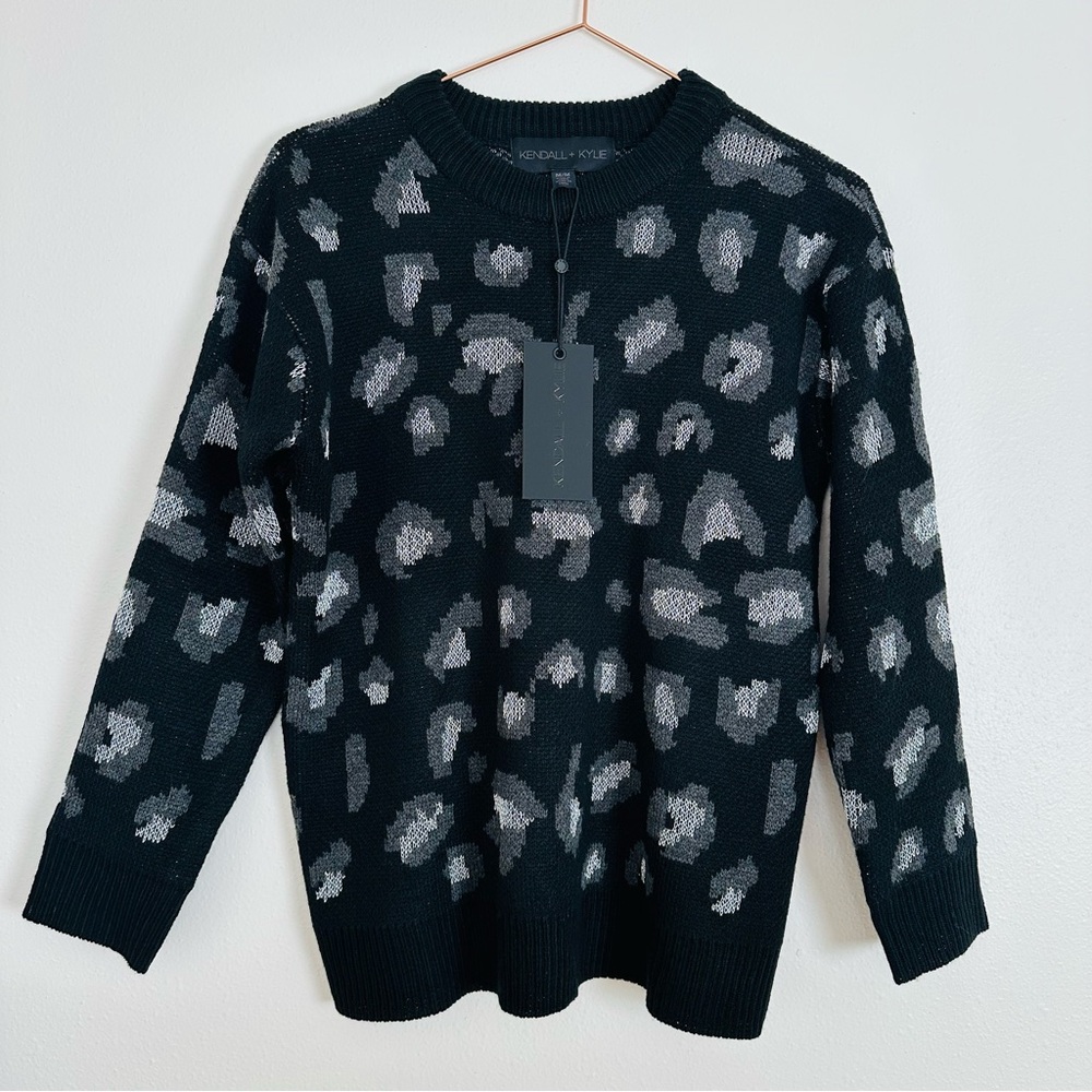New Kendall + Kylie black knit silver abstract leopard print crew neck sweater - Picture 5 of 8